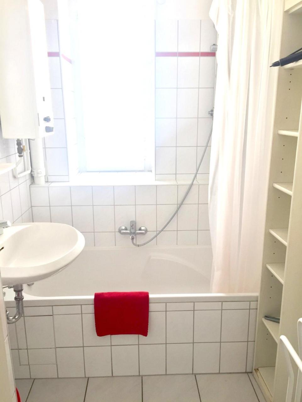 45 Avenue Des Vosges 3pc Apartment *